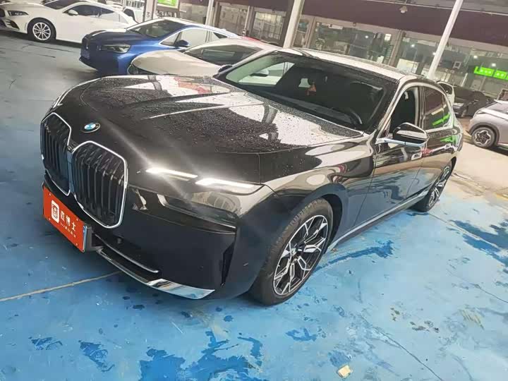 BMW 7 Series 2023 735Li M Sports Package