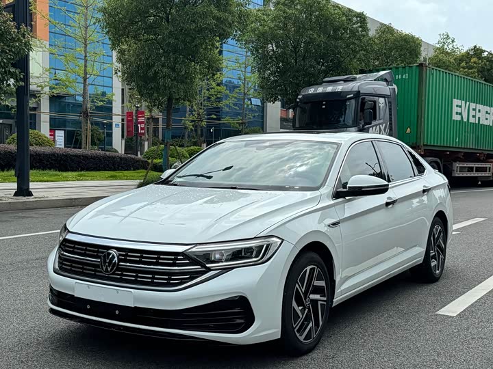 Sagitar 2023 280TSI DSG Super Edition