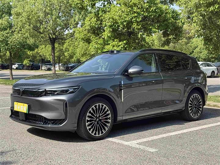 Lantu FREE 2025 FREE rear-wheel drive Qiankun version