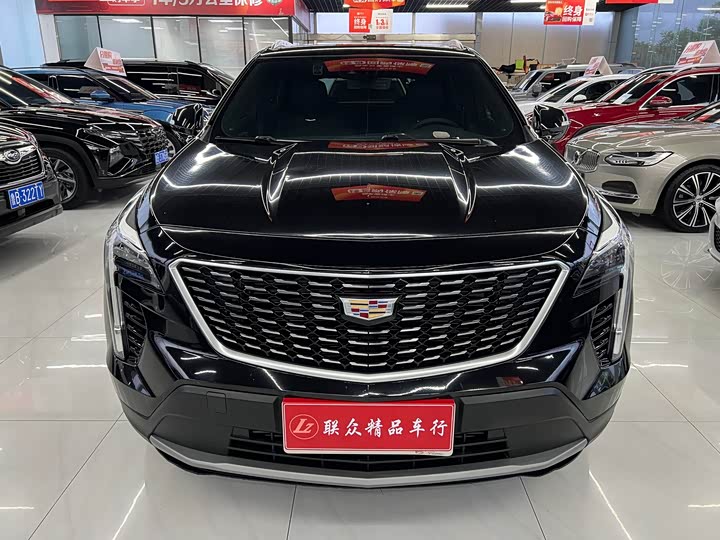 Cadillac XT4 2023 28T two-wheel drive luxury model