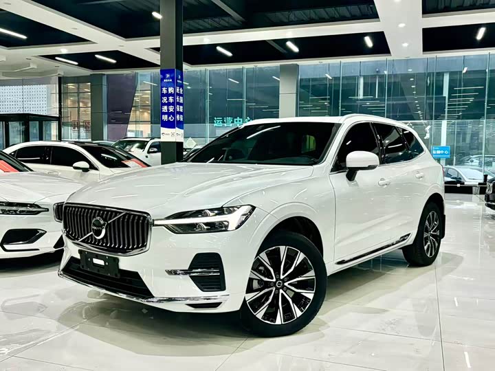 Volvo XC60 2024 model B5 four-wheel drive Zhiyuan luxury version