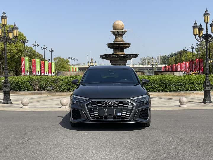 Audi A3 2023 facelift Sportback 35 TFSI stylish and sporty