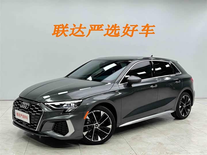 Audi A3 2023 facelift Sportback 35 TFSI stylish and sporty