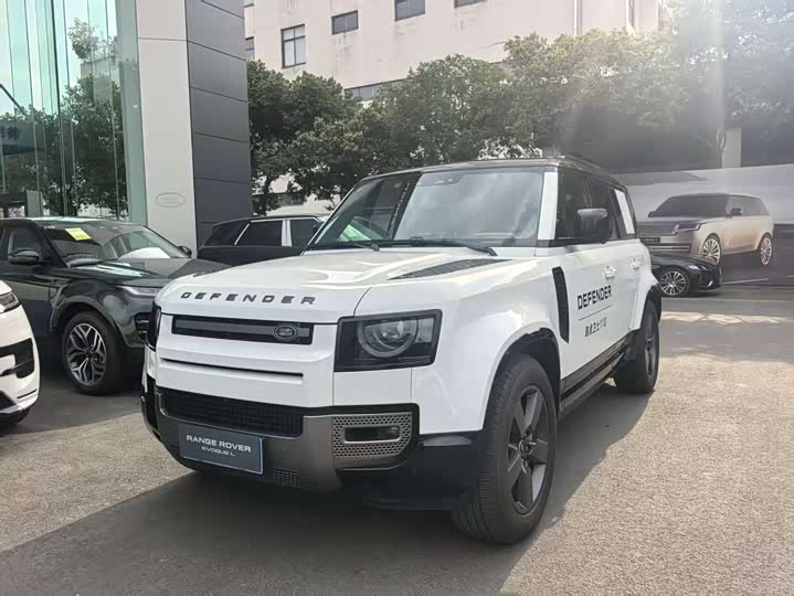 Land Rover Defender 2025 110 3.0T P400 X-Dynamic HSE