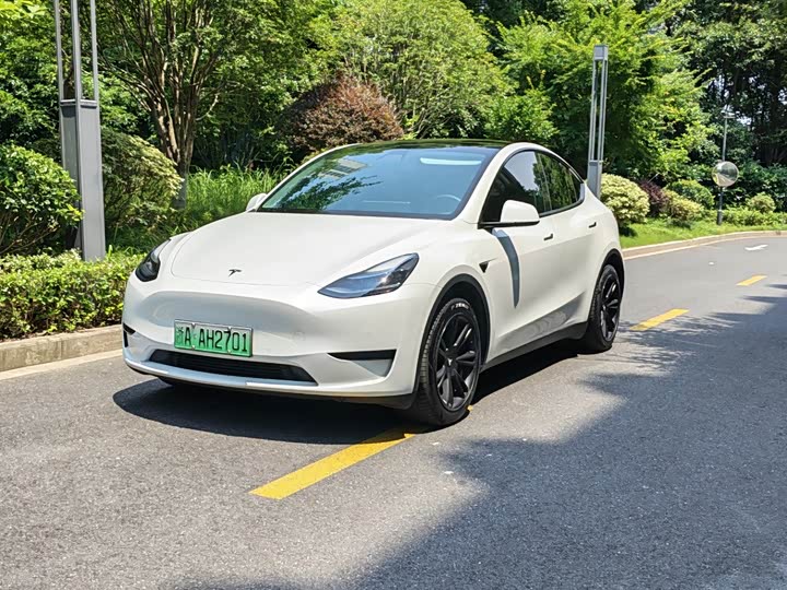 Model Y 2022 Refresh RWD