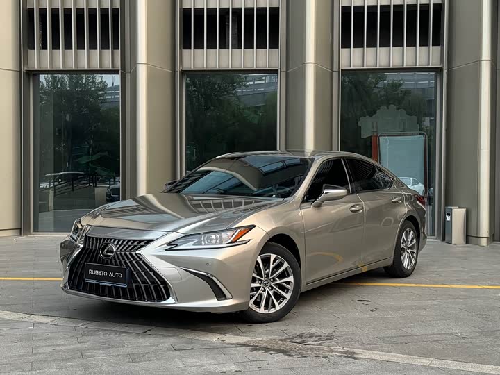 Lexus ES 2023 200 Excellence Edition