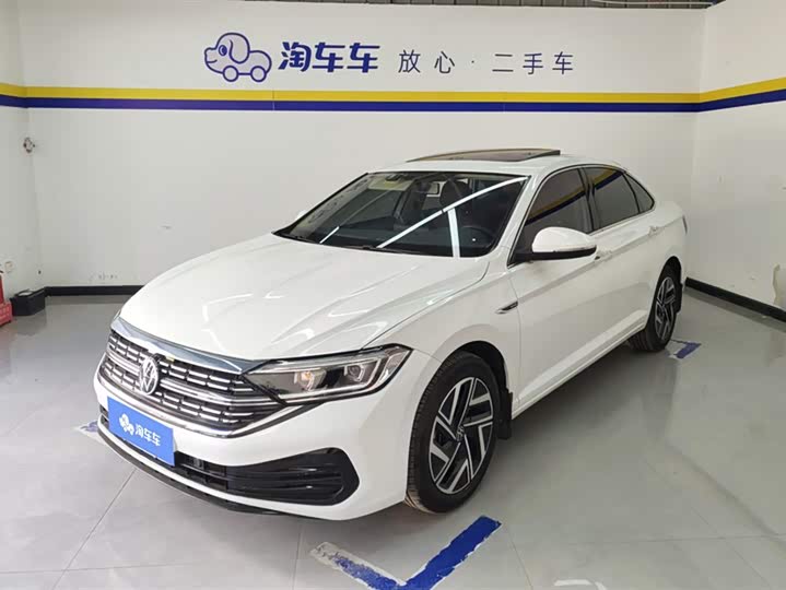 Sagitar 2023 280TSI DSG surpasses Lite version