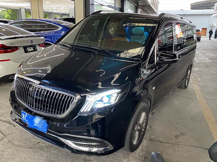 Vito 2023 2.0T Business Edition 7 seats