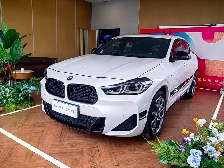 BMW X2 2022 sDrive25i Night Edition