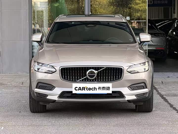 Volvo V90 2023 Cross Country B5 AWD Zhiyuan Edition