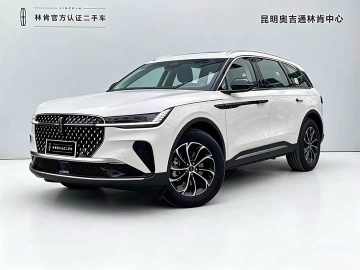 Nautilus 2023 2.0T AWD Premiere