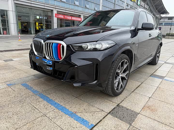 BMW X5 2026 xDrive 30Li Exclusive M Sports Night Package