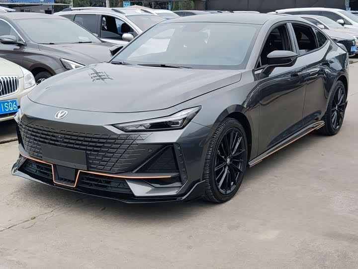 Changan UNI-V 2022 1.5T sports version