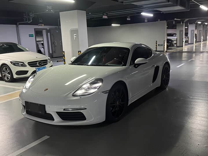 Porsche 718 2020 Cayman 2.0T