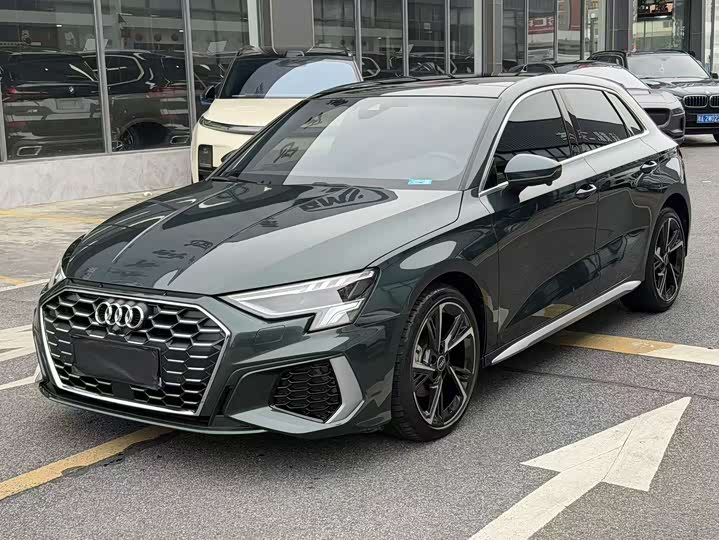 Audi A3 2023 Sportback 35 TFSI stylish and sporty
