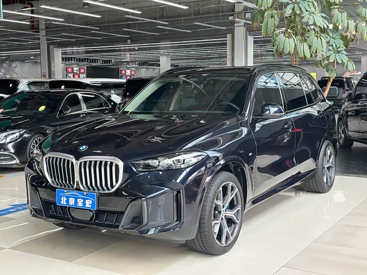 BMW X5 2023 xDrive 30Li Exclusive M Sports Night Package