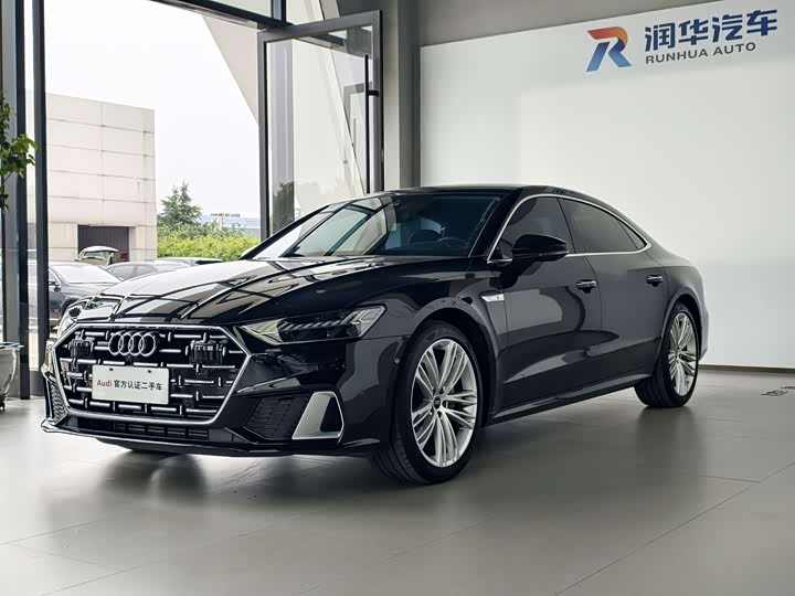 Audi A7L 2024 45 TFSI quattro luxury model