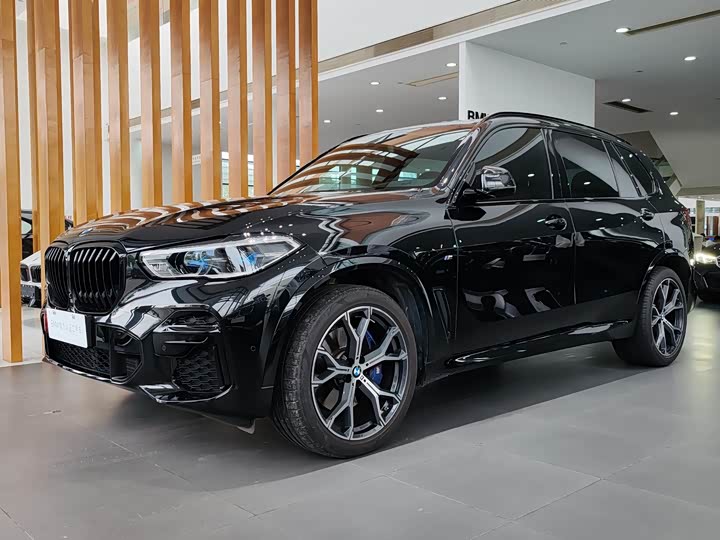 BMW X5 2022 facelift xDrive 40Li M sports package