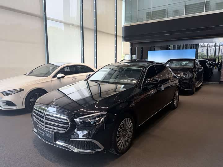 Mercedes-Benz E-Class 2023 E 300 L Fashion
