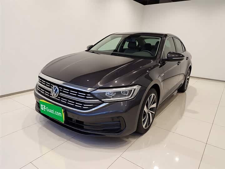 Sagitar 2023 300TSI DSG Beyond Edition