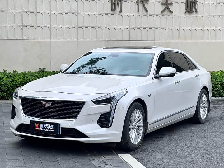Cadillac CT6 2022 28T luxury model