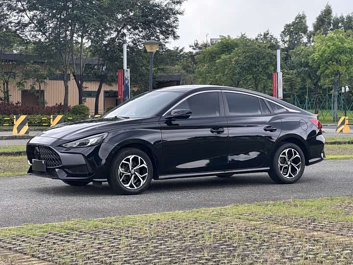 MG5 2022 180DVVT CVT Youth Deluxe Edition