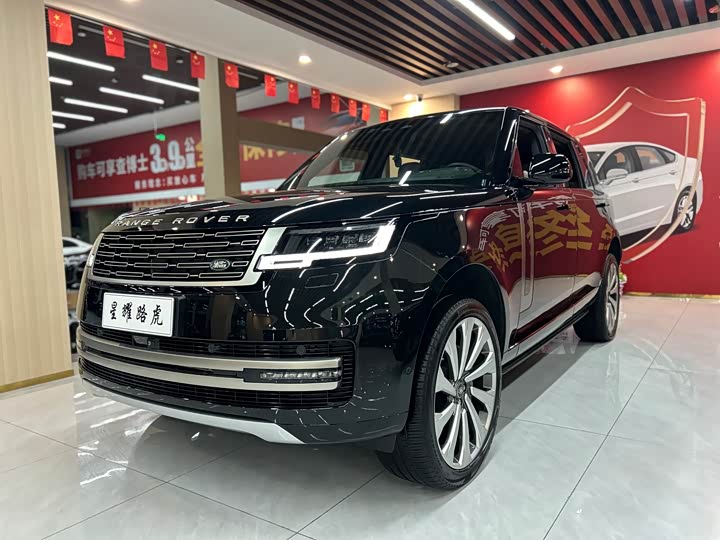 Range Rover 2023 3.0 L6 400PS Seven-seater Extended Edition