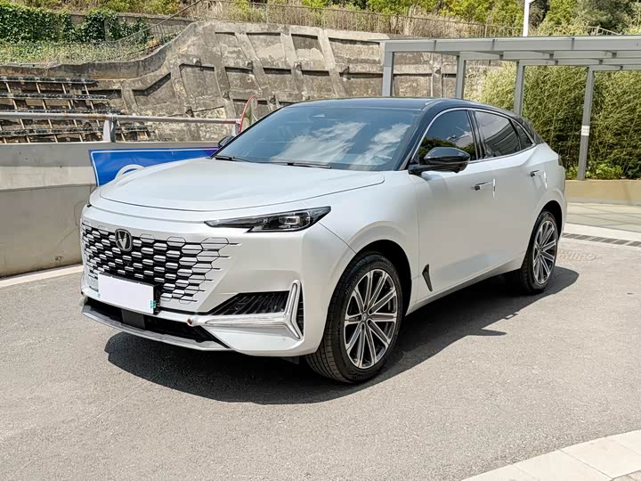 Changan UNI-K 2023 2.0T two-wheel drive joy collar model