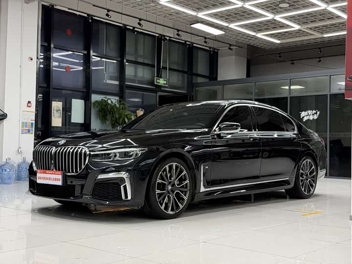 BMW 7 Series 2021 740Li Leading M Sports Package