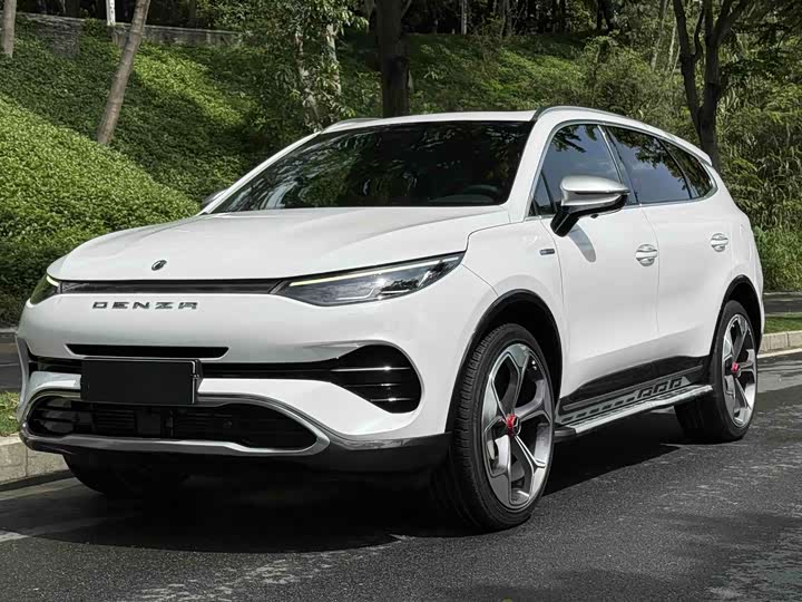 Denza X 2020 PHEV flagship version
