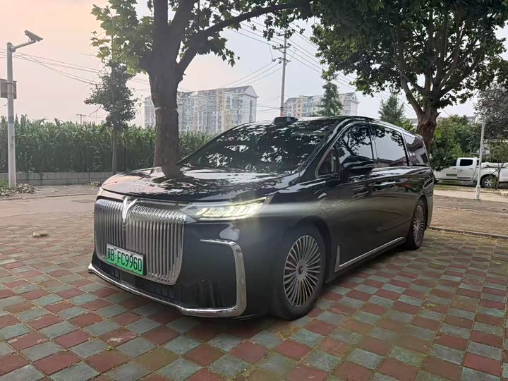 VOYAH Dream 2025 PHEV 4WD Flagship Qiankun Edition