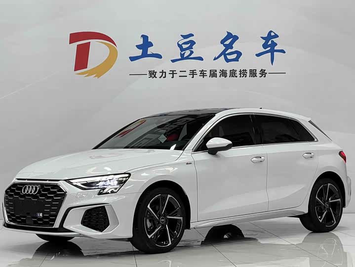 Audi A3 2023 Sportback 35 TFSI stylish and sporty