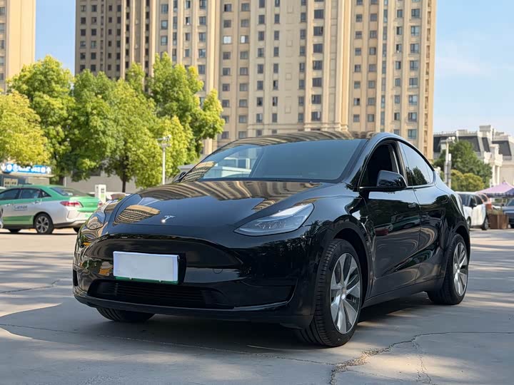 Model Y 2022 rear-wheel drive version
