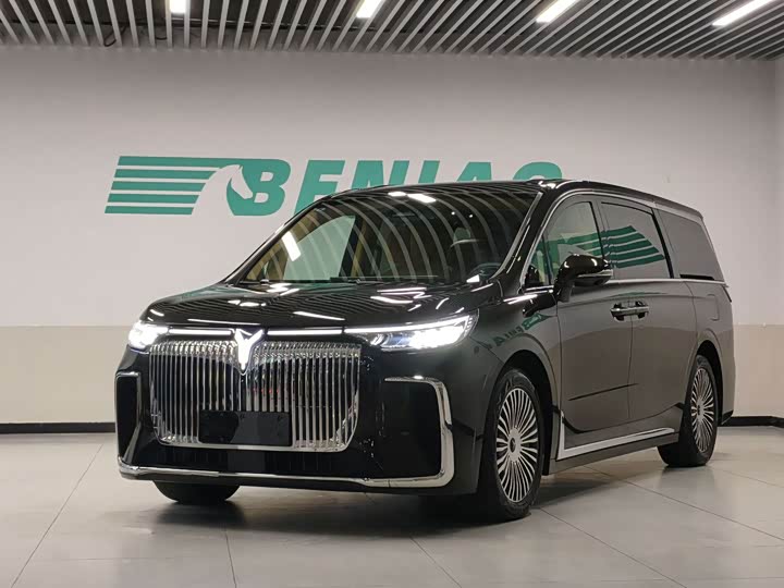 Lantu Dreamer 2025 PHEV four-wheel drive premium Kunpeng version