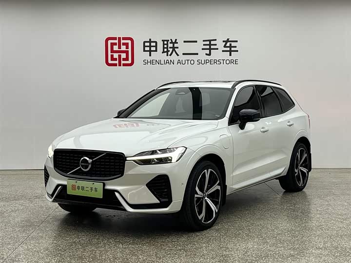 2024 Volvo XC60 Recharge T8 AWD Extended Range Plus Sport