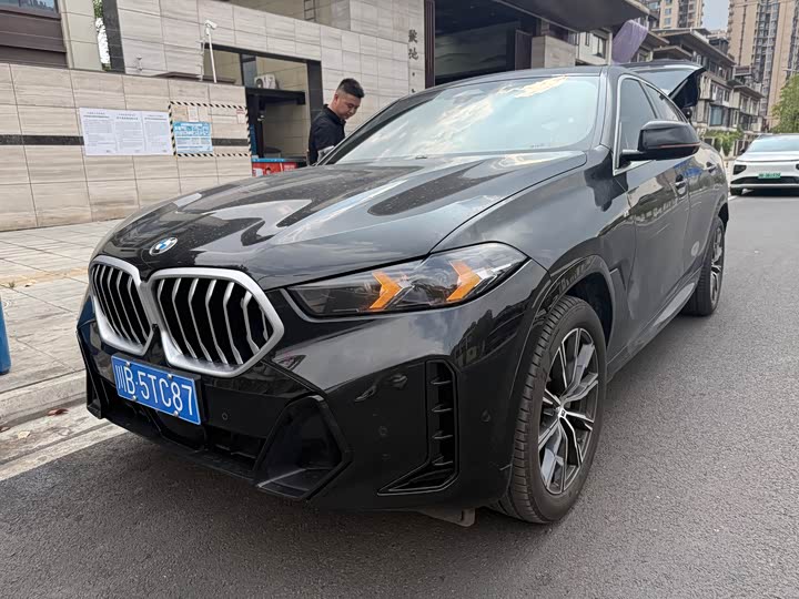 BMW X6 2023 xDrive30i M Sports Package