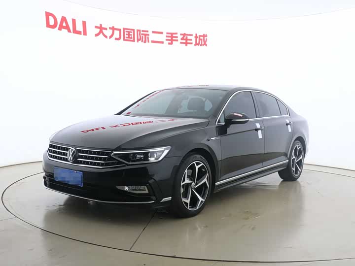 Magotan 2023 2 Million Edition 330TSI DSG Luxury