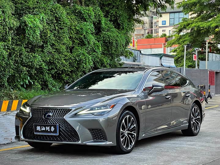 Lexus LS 2021 500h Executive Edition