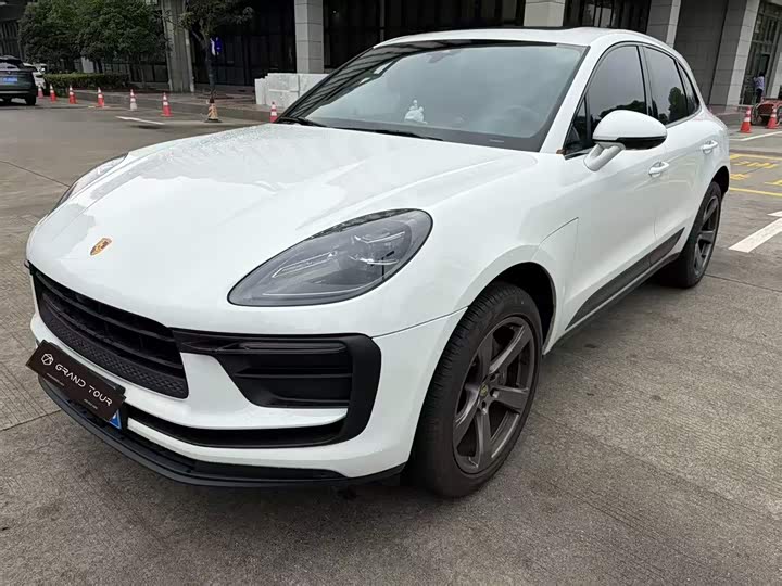 2023 Porsche Macan 2.0T