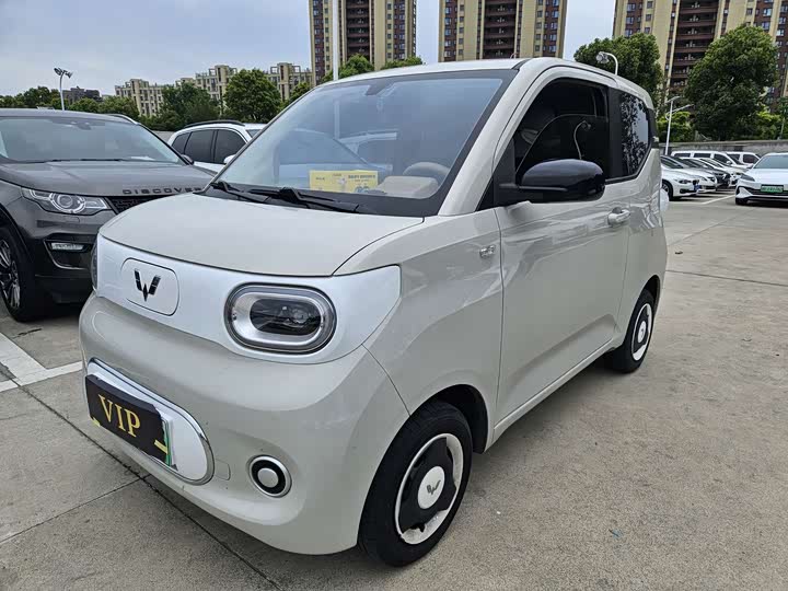 Hongguang MINIEV 2024 third generation 215km advanced version