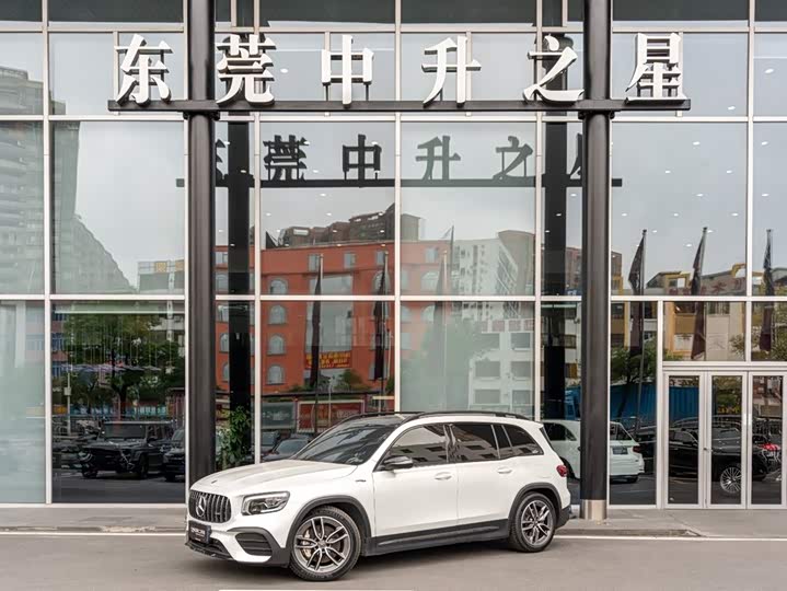 Mercedes-Benz GLB AMG 2021 AMG GLB 35 4MATIC