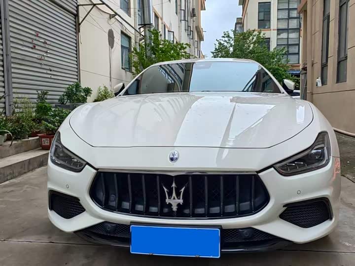 Maserati Ghibli Modena 3.0T