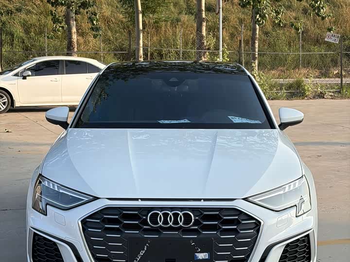 Audi A3 2022 Sportback 35 TFSI stylish and sporty