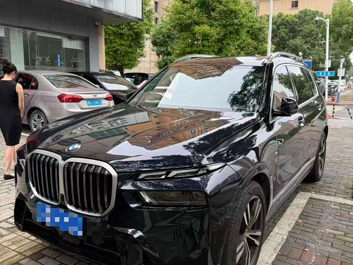 BMW X7 2024 xDrive40i Exclusive M Sports Package