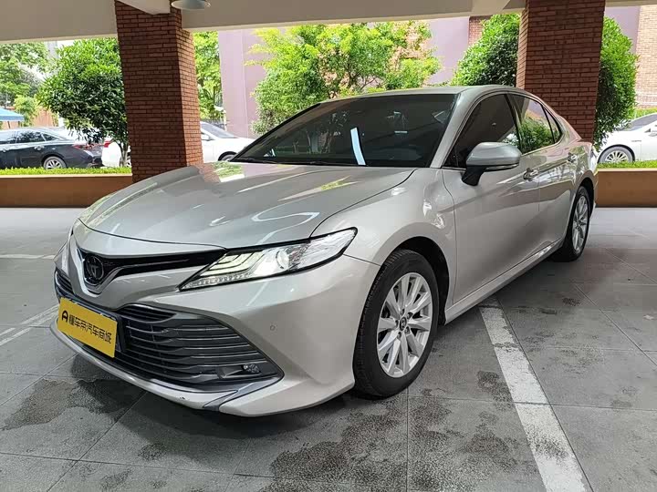 Camry 2019 2.0G Deluxe Edition National VI