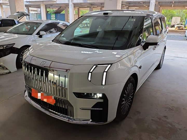Jikrypton 009 2024 seven-seat aisle version four-wheel drive 108kWh