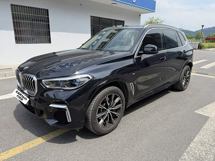 BMW X5 2022 facelift xDrive 30Li exclusive M sports package