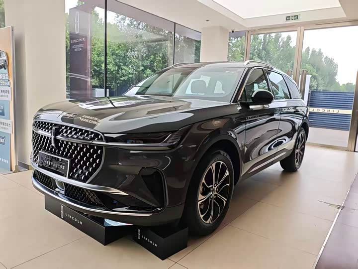 Nautilus 2026 2.0T AWD Presidential