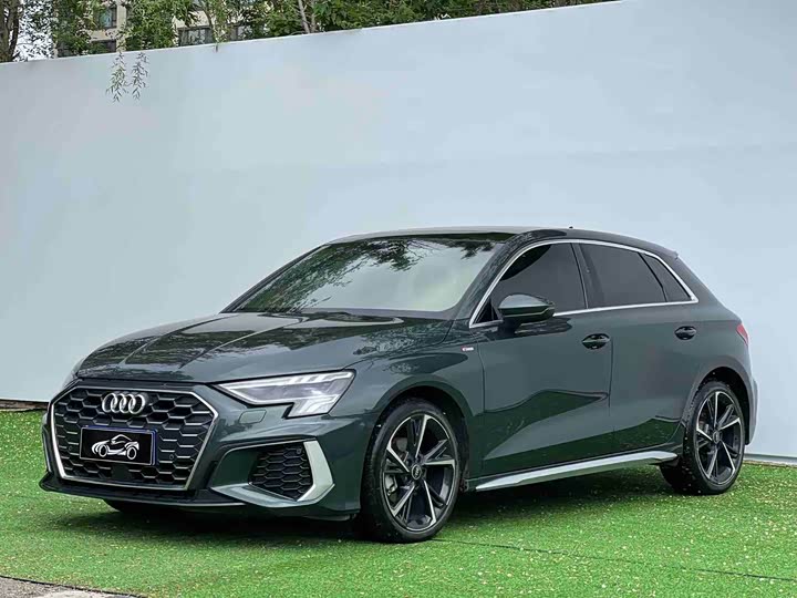 Audi A3 2022 Sportback 35 TFSI stylish and sporty