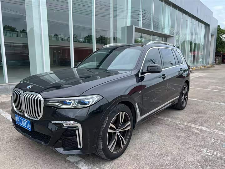 BMW X7 2022 xDrive40i M Sport Package